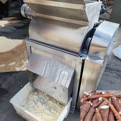 comprar Costo perdido Fácil operación Máquina de rejillado de yuca de alta eficiencia Rejillado de yuca para procesamiento de harina de yuca / garri Fabricación en línea